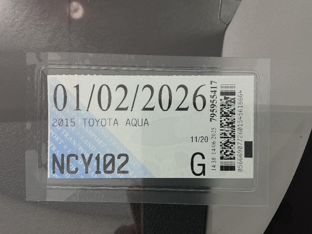 Photo '25' of Toyota Aqua