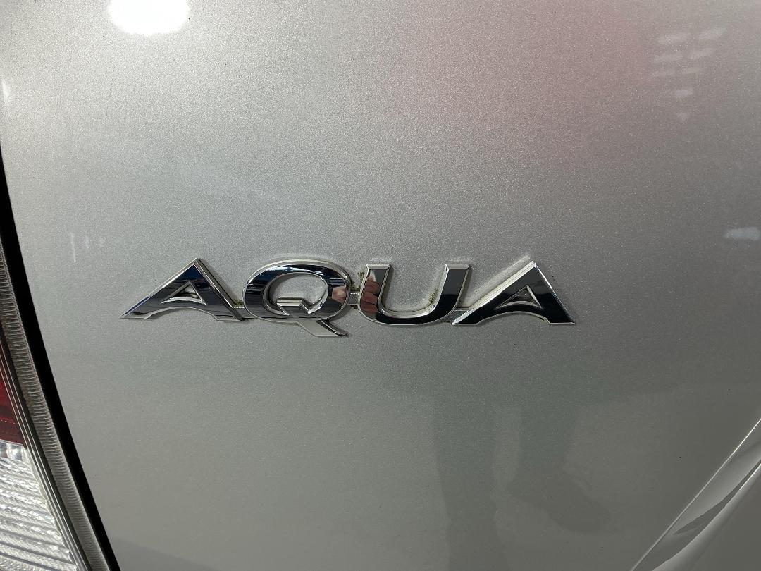 Photo '26' of Toyota Aqua