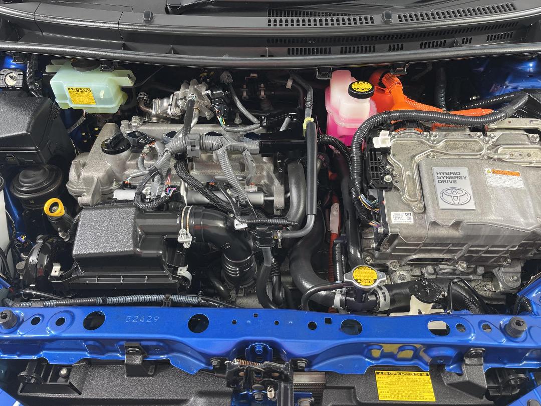 Photo '13' of Toyota Aqua Photo '13' of Toyota Aqua