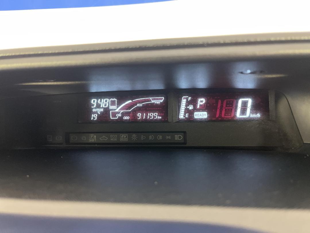 Photo '21' of Toyota Aqua Photo '21' of Toyota Aqua