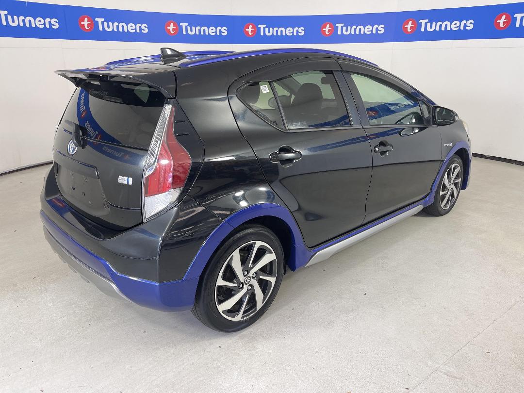 Photo '7' of Toyota Aqua