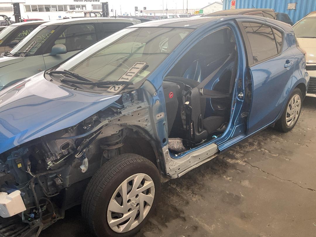 Photo '3' of Toyota Aqua