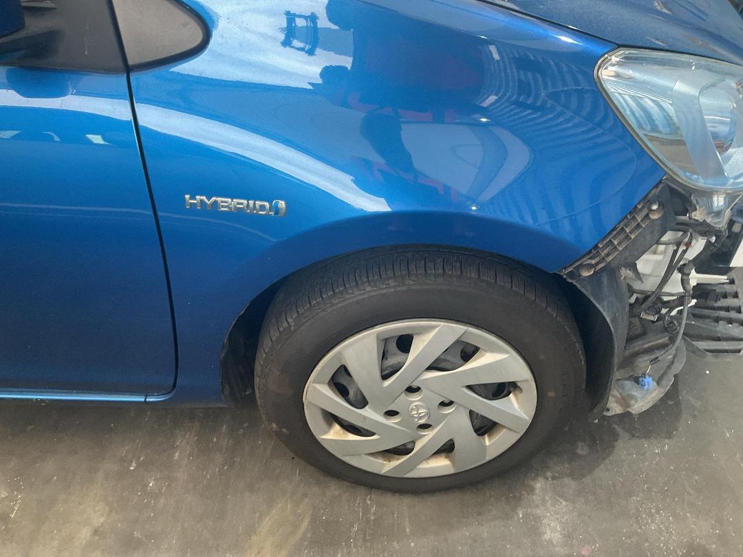 Photo '13' of Toyota Aqua