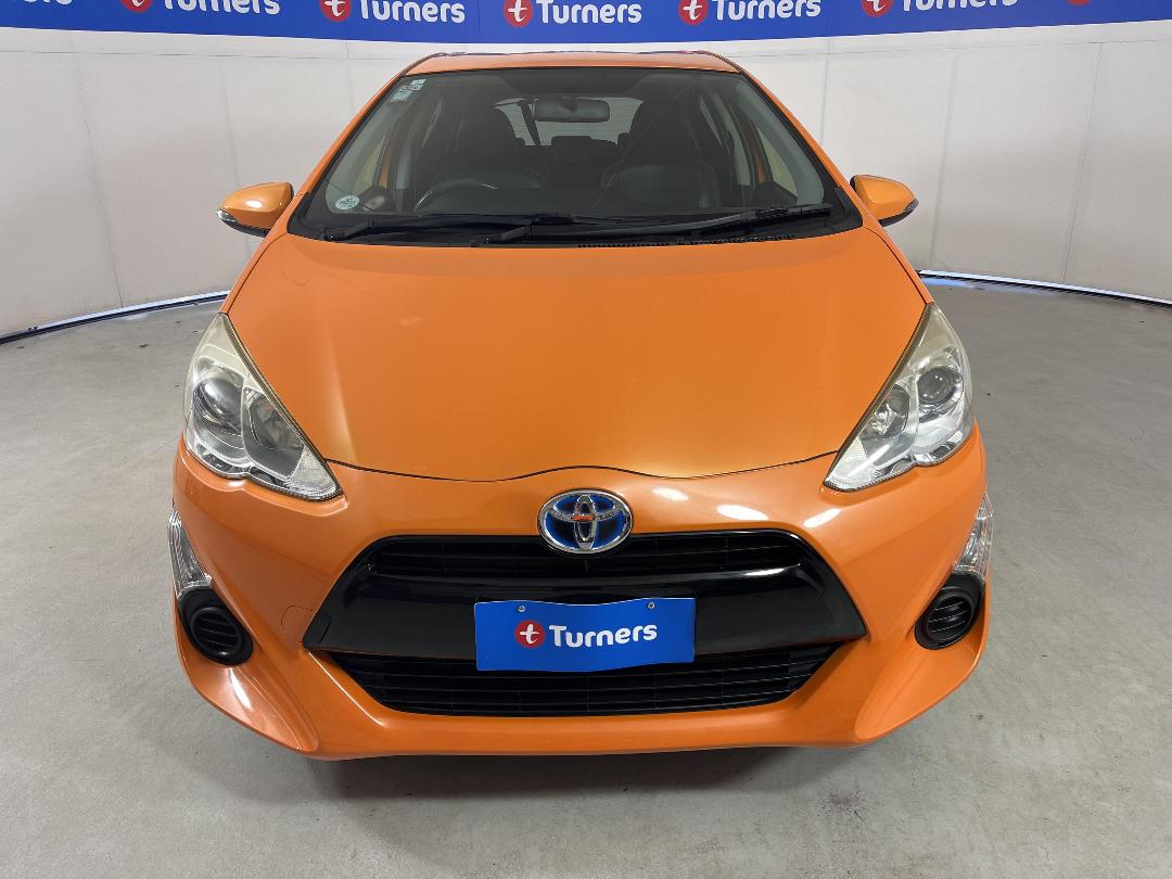 Photo '2' of Toyota Aqua