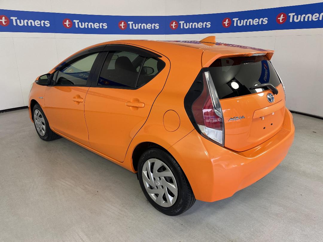 Photo '5' of Toyota Aqua