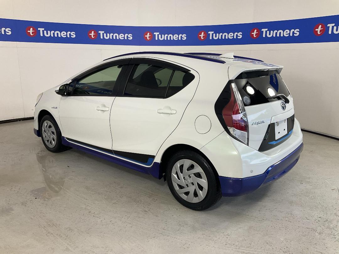 Photo '5' of Toyota Aqua