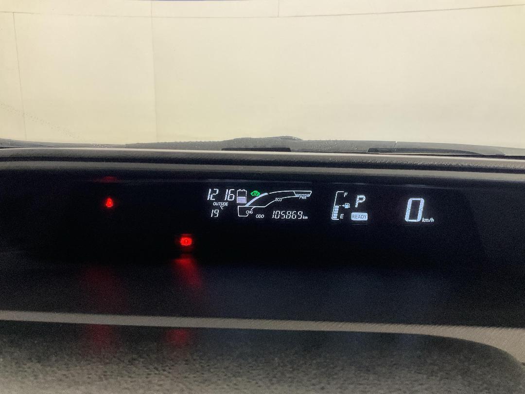 Photo '21' of Toyota Aqua