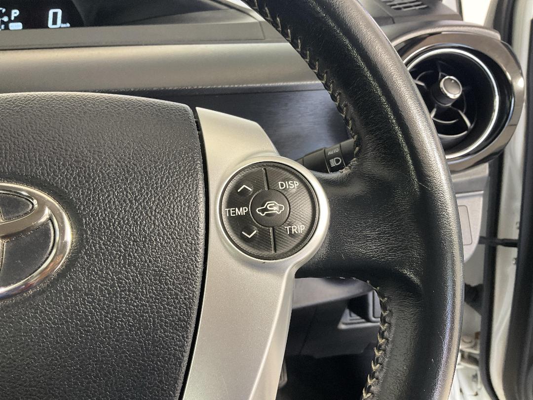 Photo '26' of Toyota Aqua