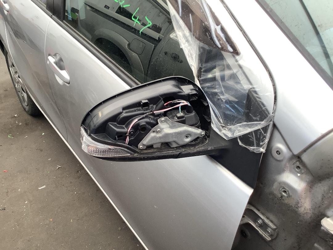 Photo '6' of Toyota Aqua Photo '6' of Toyota Aqua