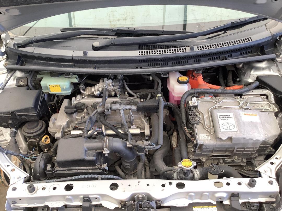 Photo '13' of Toyota Aqua Photo '13' of Toyota Aqua