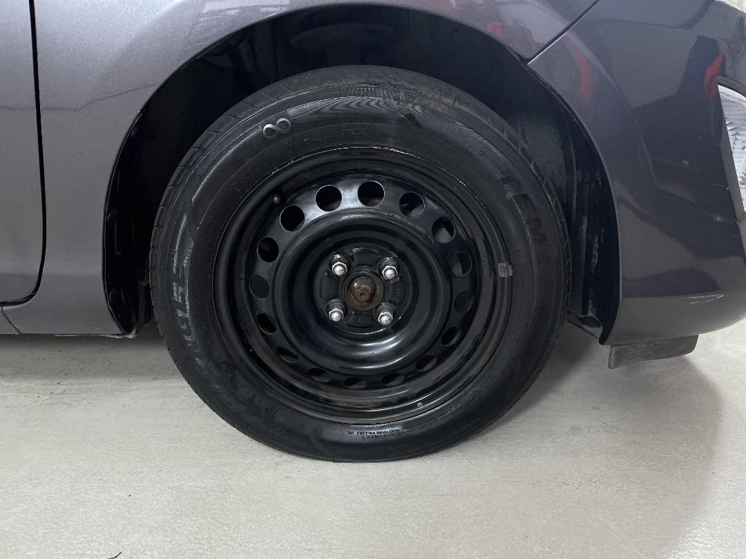 Photo '9' of Toyota Aqua