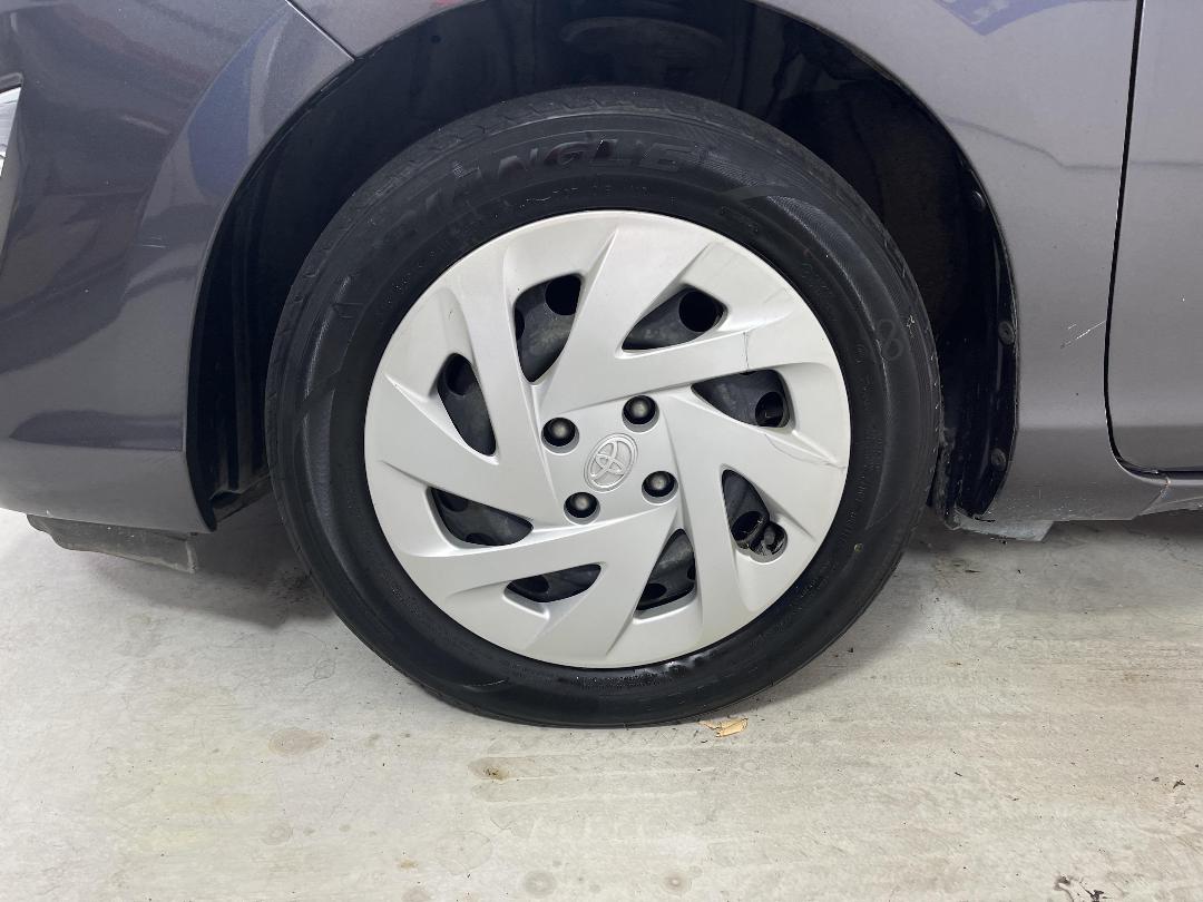 Photo '10' of Toyota Aqua