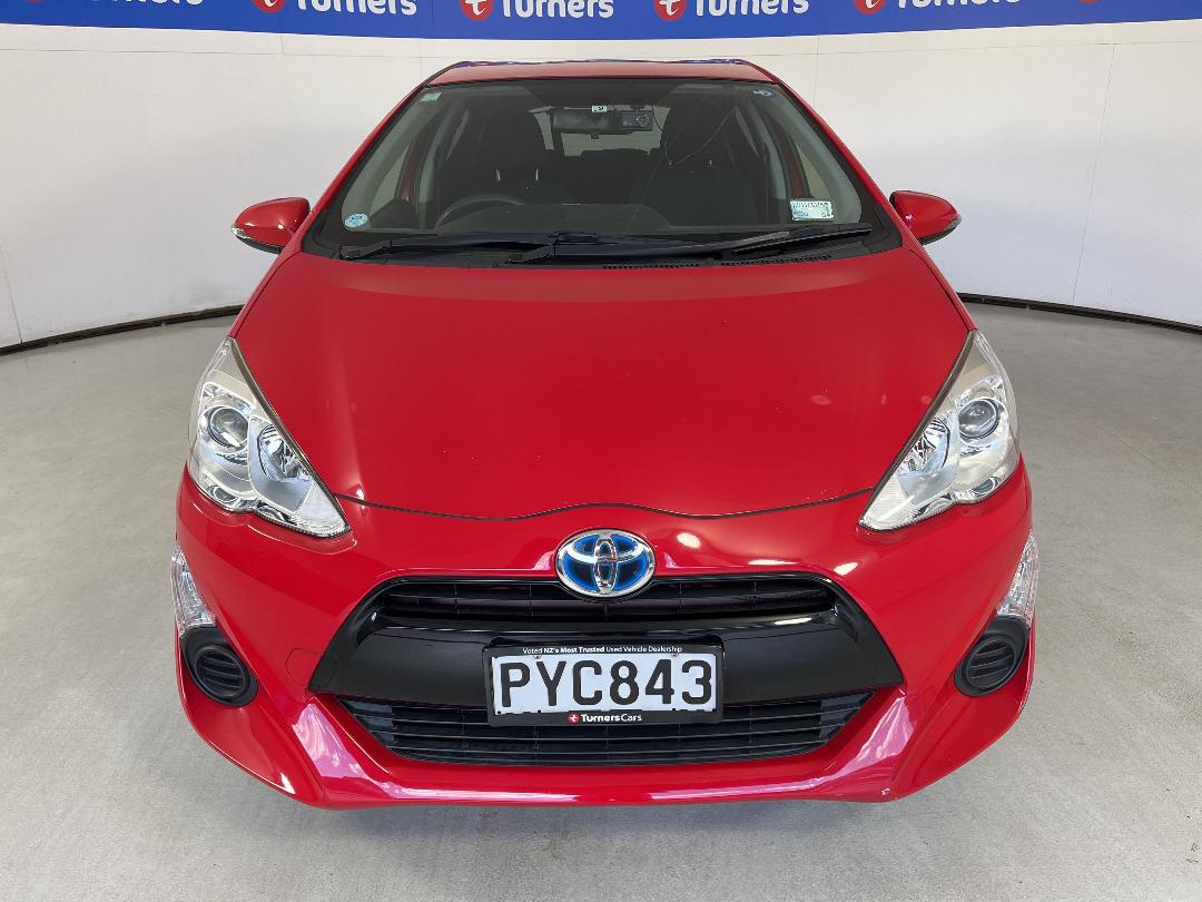 Photo '2' of Toyota Aqua