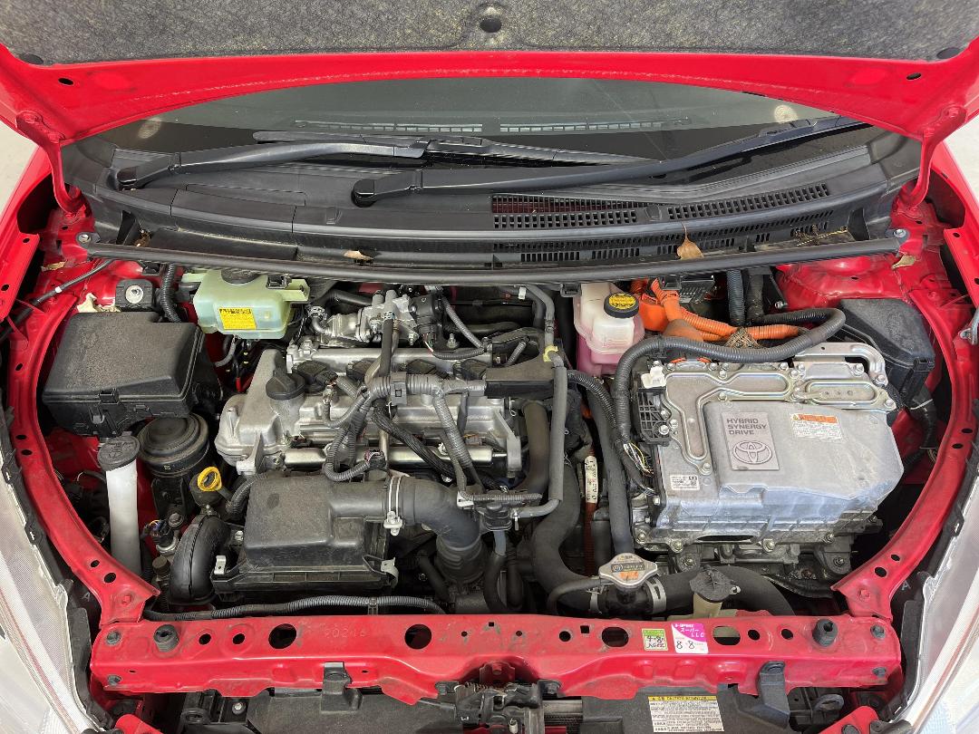 Photo '13' of Toyota Aqua