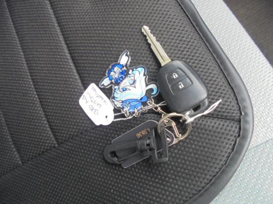 Photo '11' of Toyota Aqua