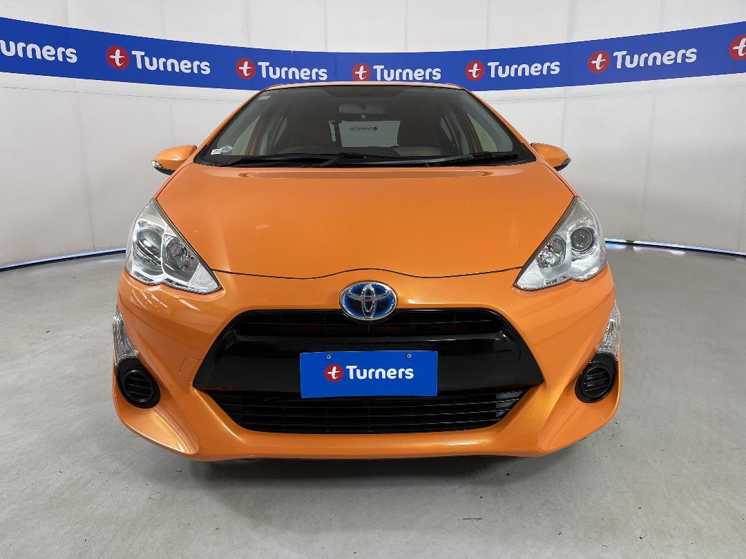 Photo '2' of Toyota Aqua