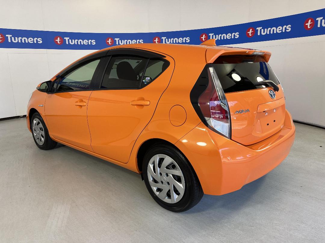 Photo '5' of Toyota Aqua