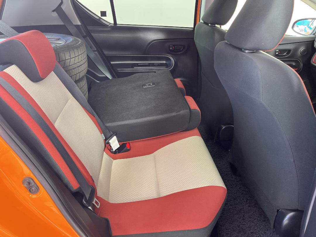 Photo '20' of Toyota Aqua