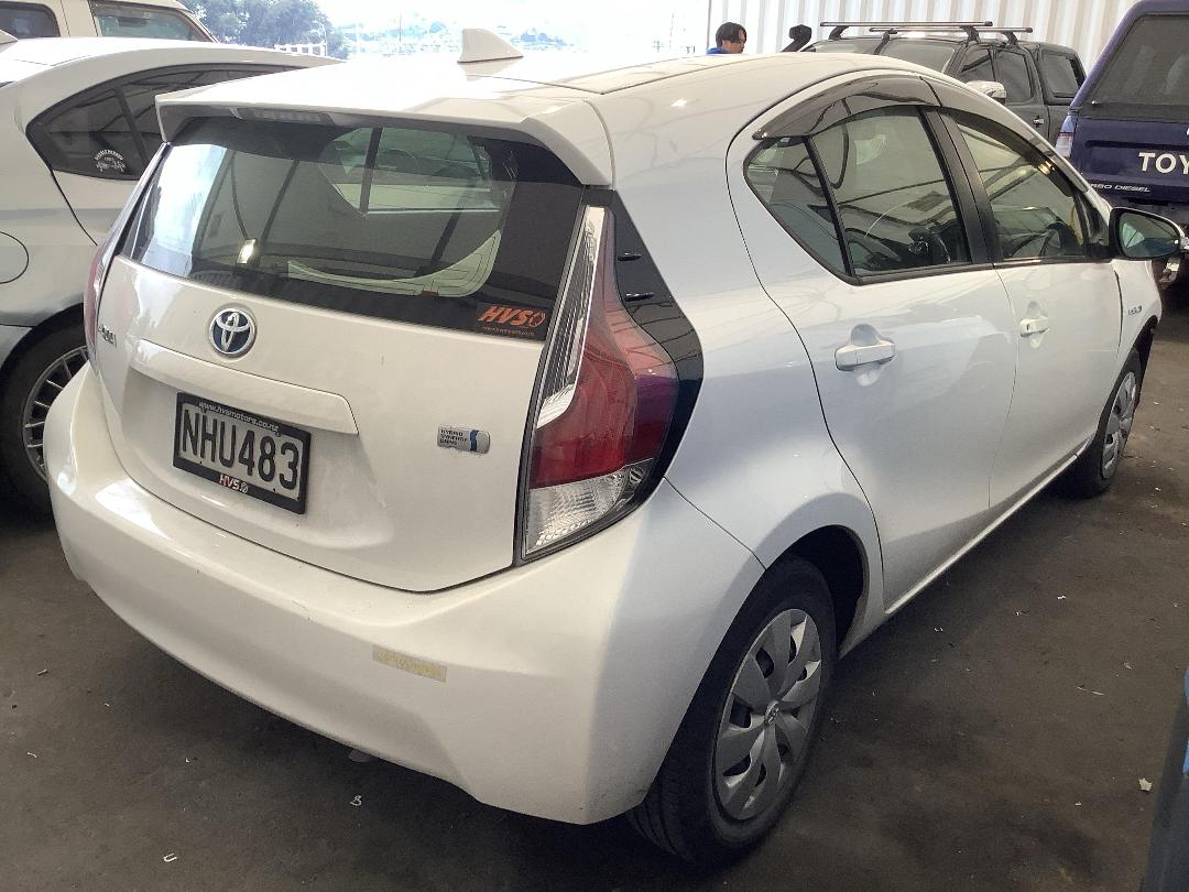 Photo '5' of Toyota Aqua