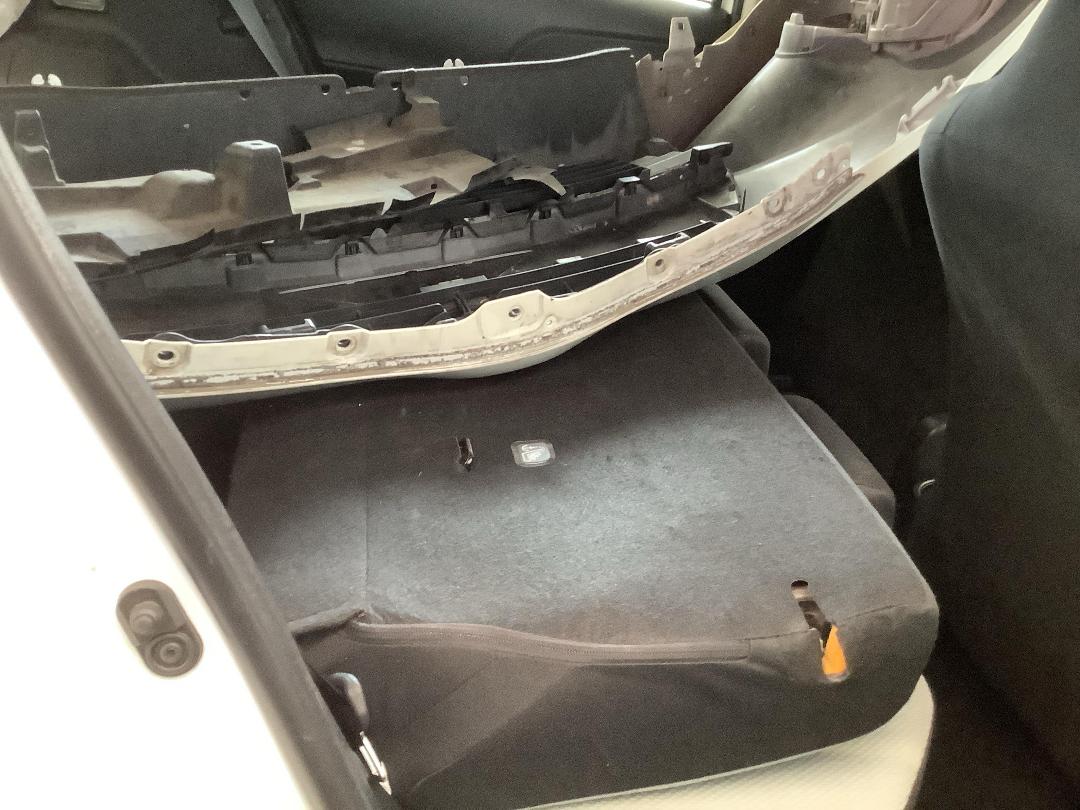 Photo '8' of Toyota Aqua