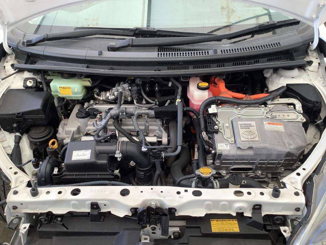 Photo '17' of Toyota Aqua Photo '17' of Toyota Aqua