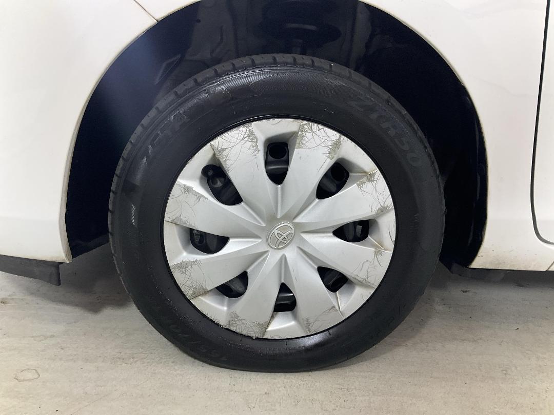 Photo '10' of Toyota Aqua