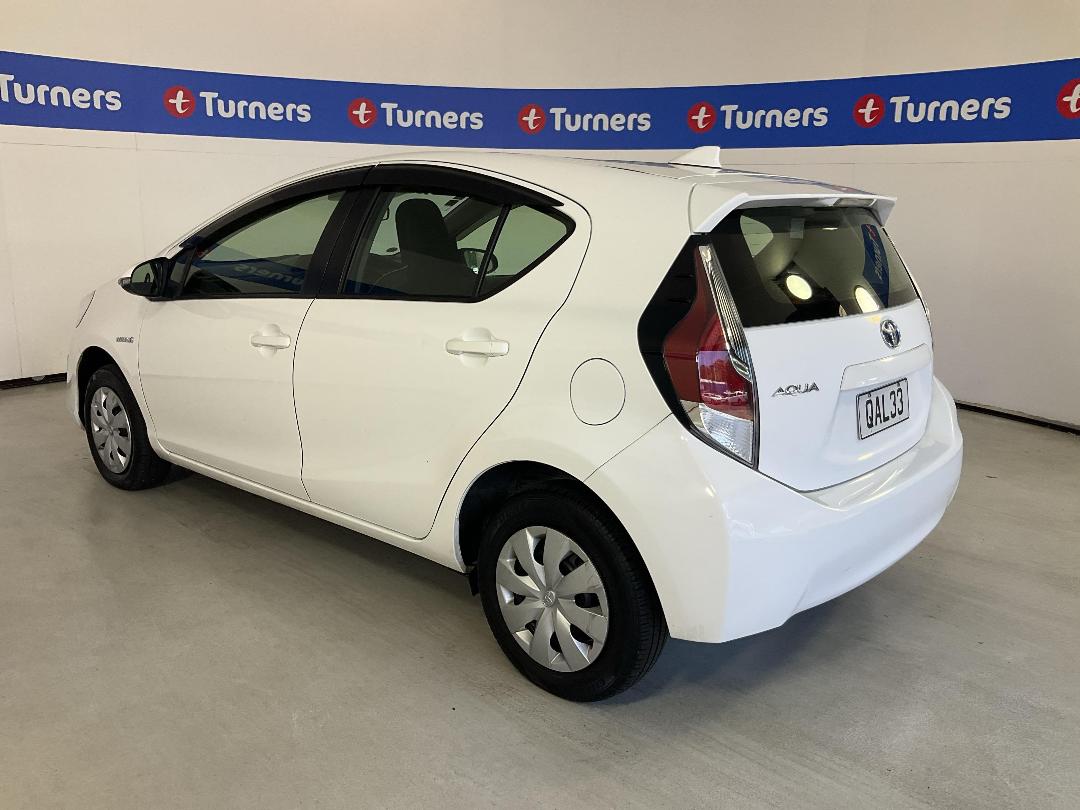 Photo '5' of Toyota Aqua