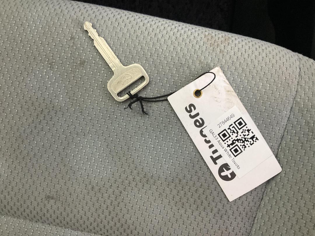 Photo '22' of Toyota Aqua