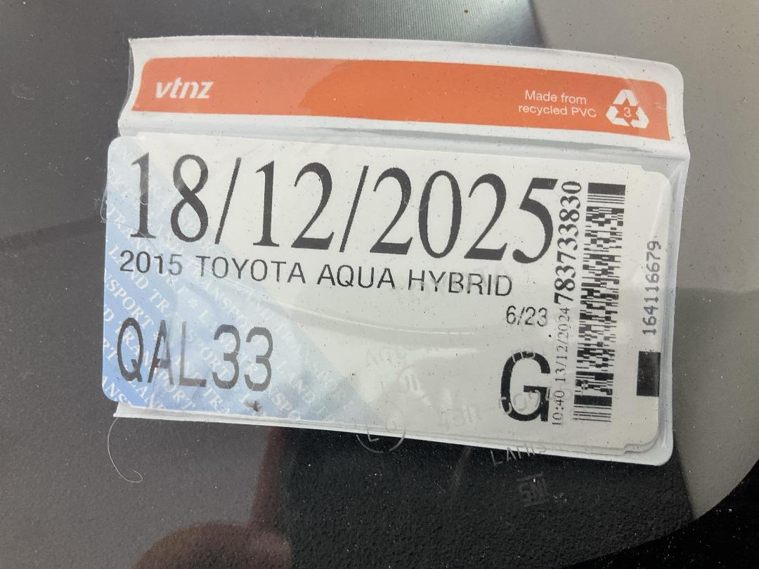 Photo '24' of Toyota Aqua