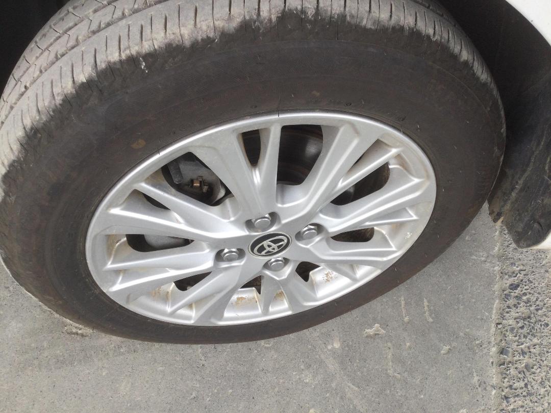 Photo '10' of Toyota Aqua Hybrid Photo '10' of Toyota Aqua Hybrid