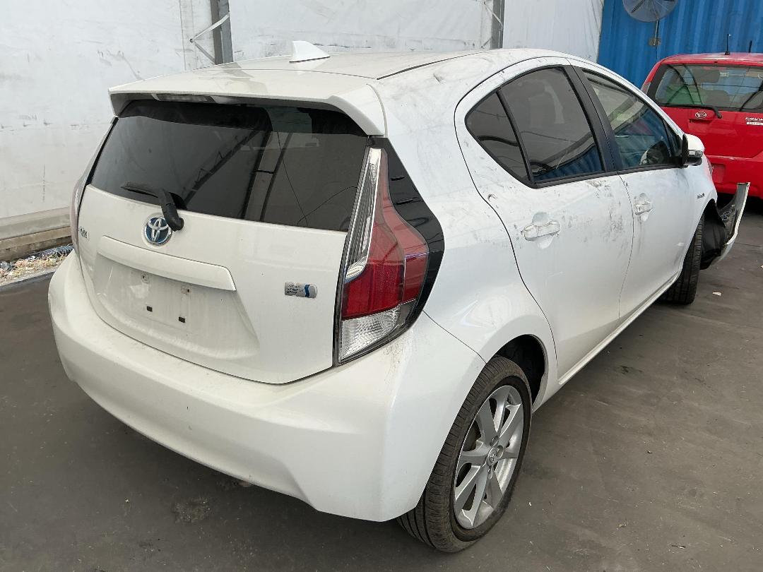 Photo '6' of Toyota Aqua Hybrid Photo '6' of Toyota Aqua Hybrid