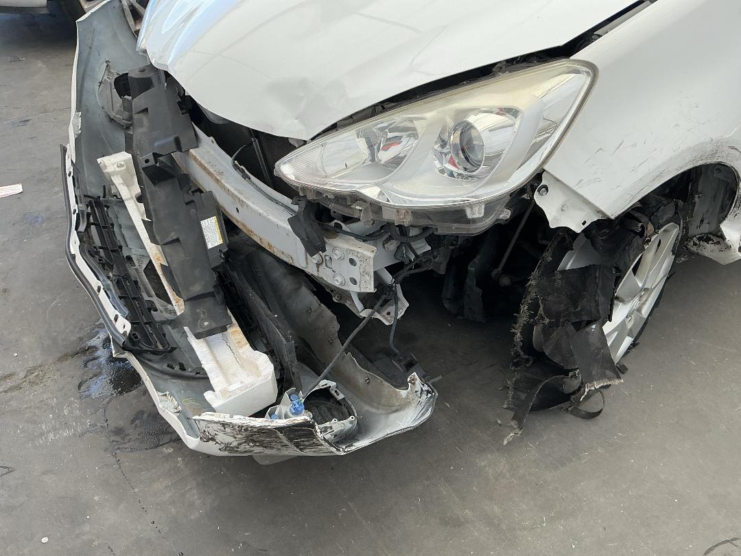 Photo '20' of Toyota Aqua Hybrid Photo '20' of Toyota Aqua Hybrid