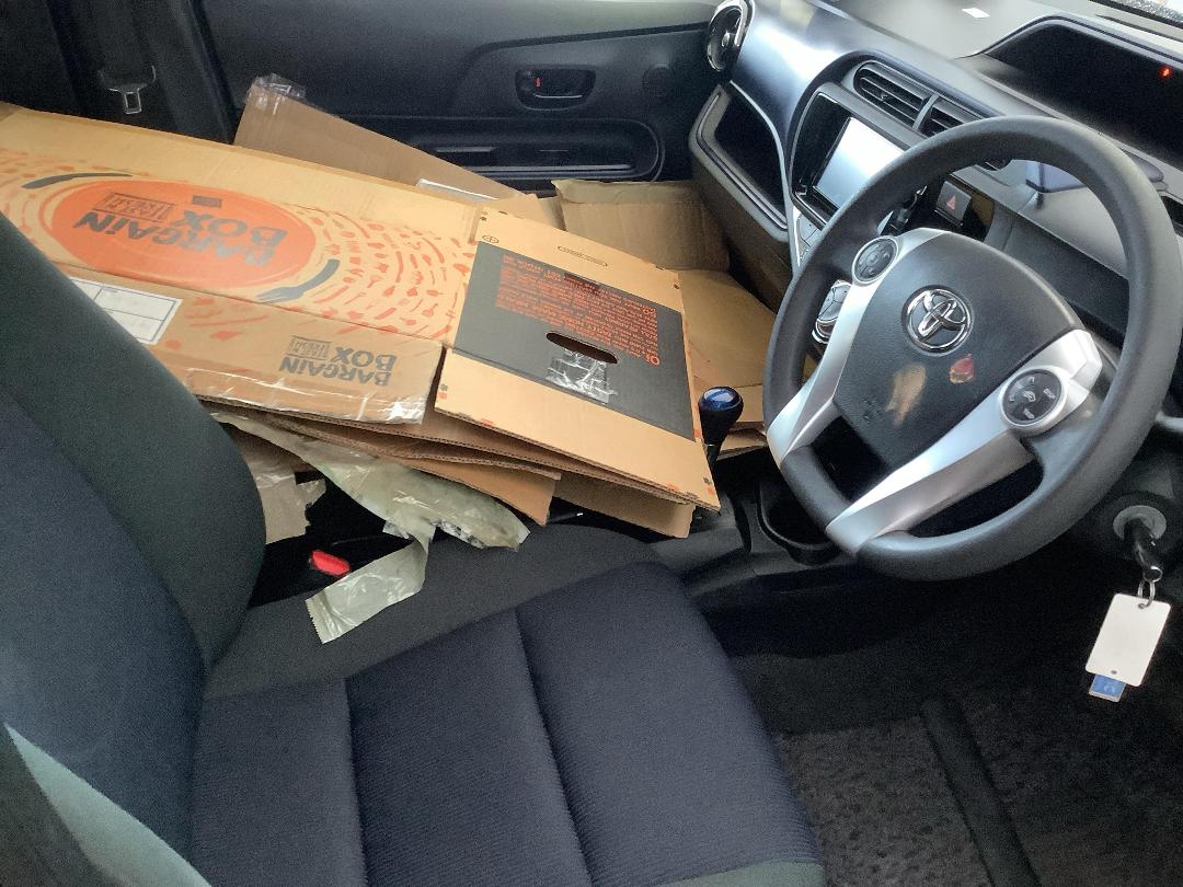 Photo '18' of Toyota Aqua Photo '18' of Toyota Aqua