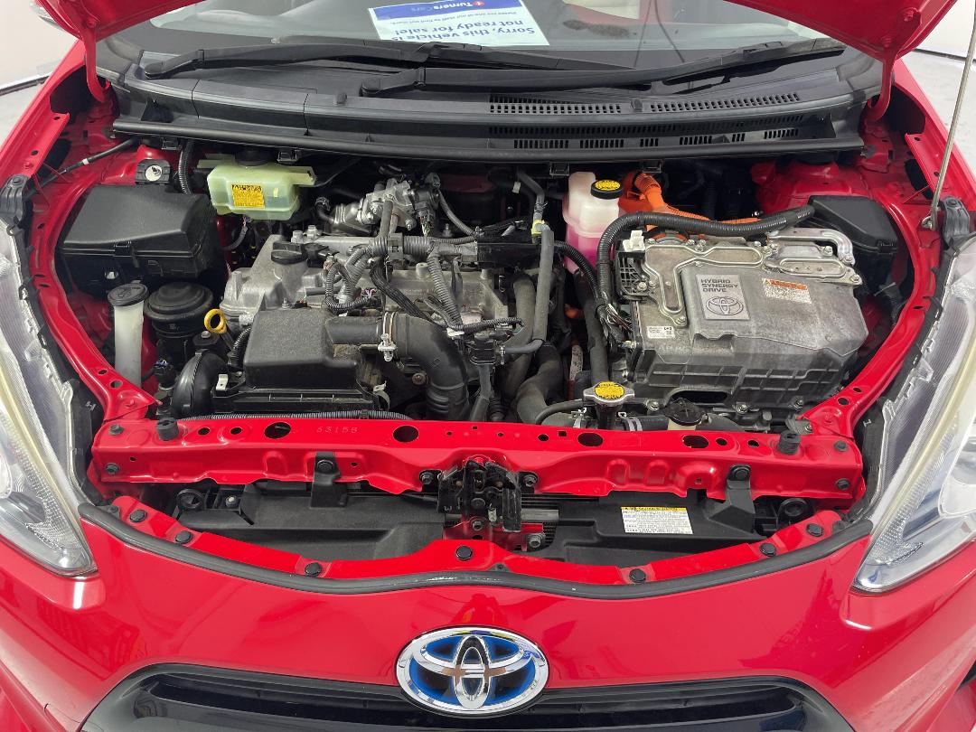 Photo '13' of Toyota Aqua