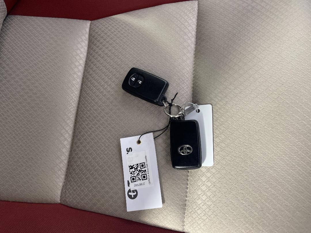 Photo '22' of Toyota Aqua