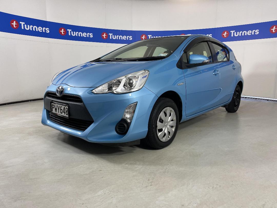 Photo '4' of Toyota Aqua Photo '4' of Toyota Aqua