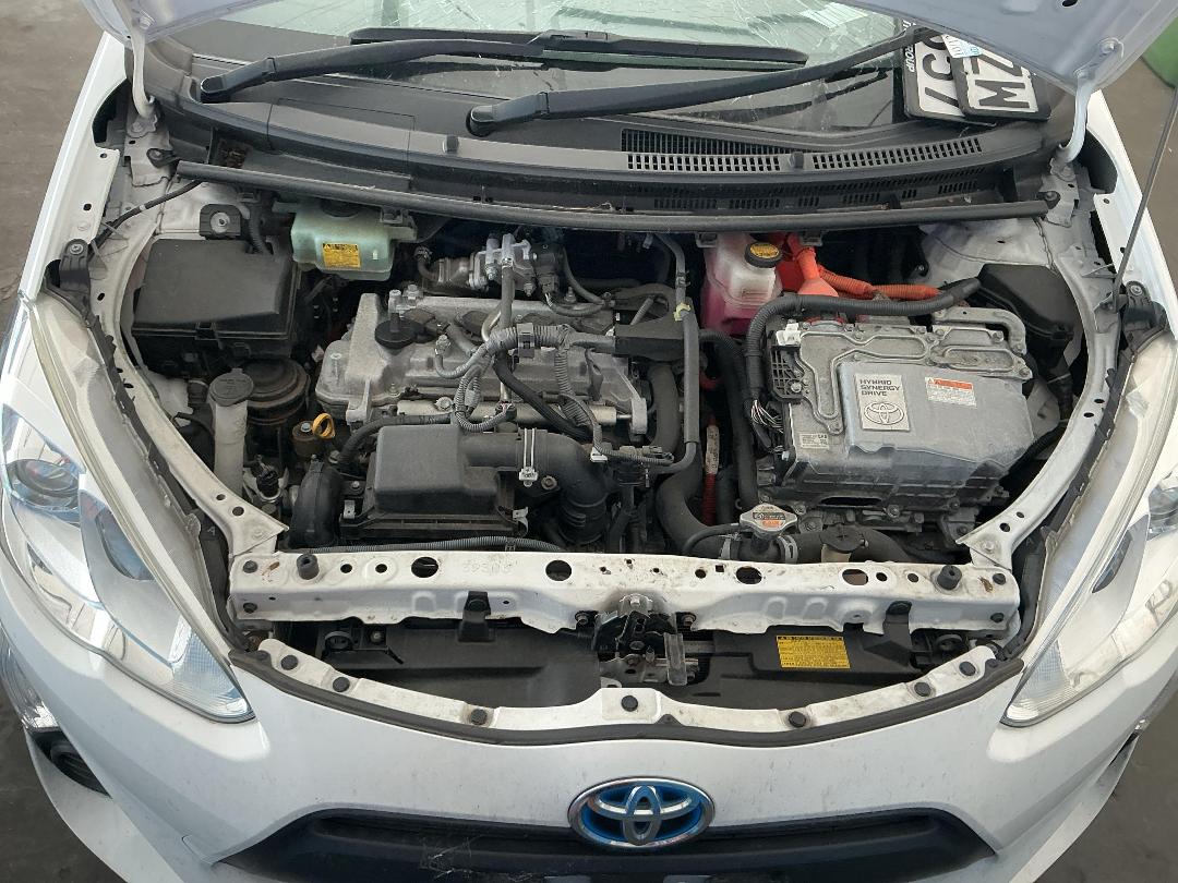 Photo '16' of Toyota Aqua Photo '16' of Toyota Aqua