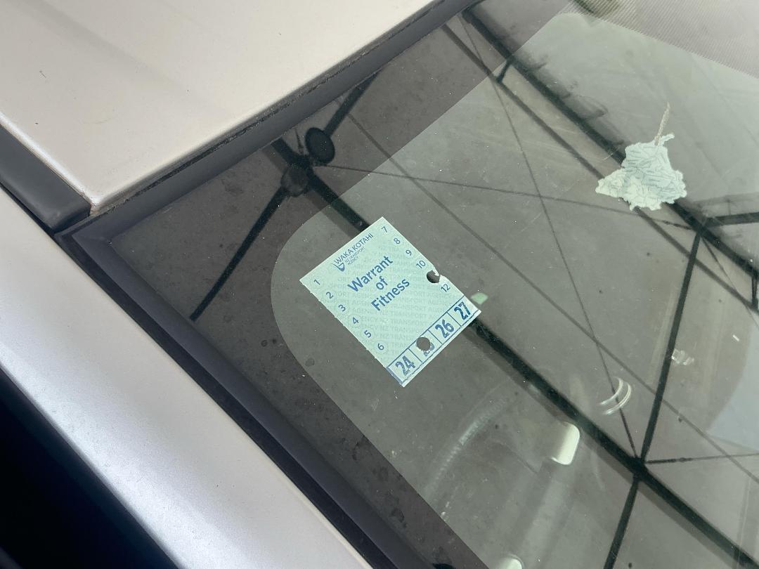 Photo '23' of Toyota Aqua Hybrid Photo '23' of Toyota Aqua Hybrid