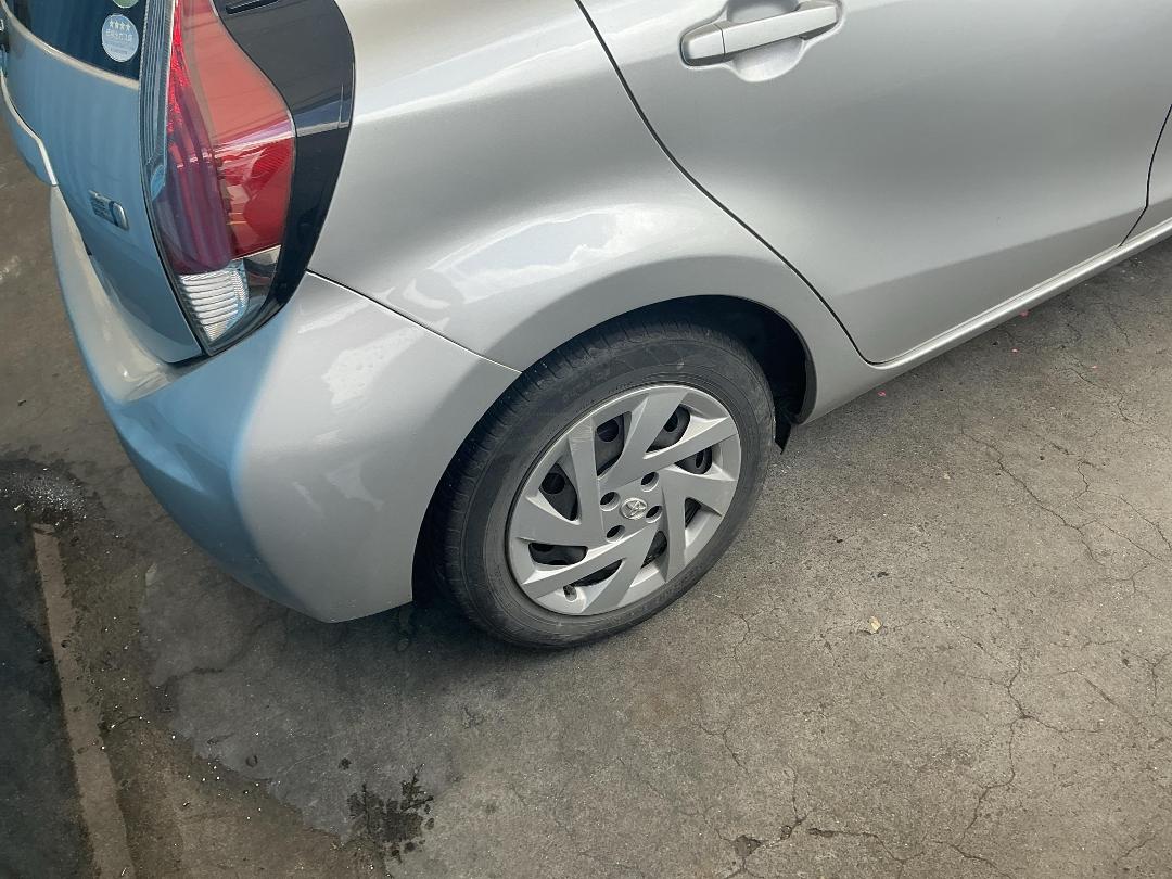 Photo '13' of Toyota Aqua Photo '13' of Toyota Aqua