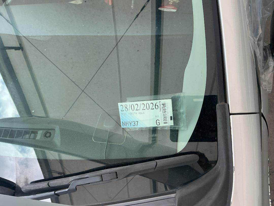 Photo '22' of Toyota Aqua Photo '22' of Toyota Aqua