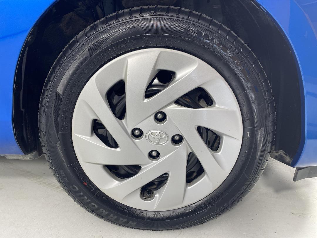 Photo '9' of Toyota Aqua