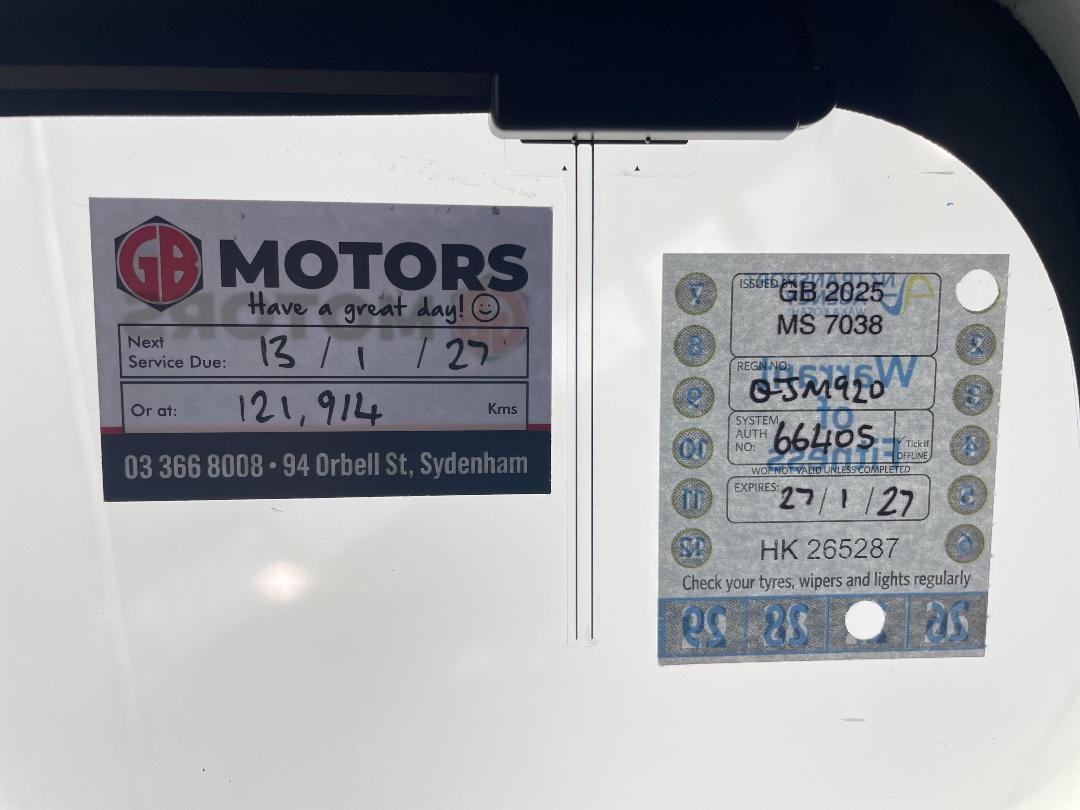 Photo '31' of Toyota Aqua