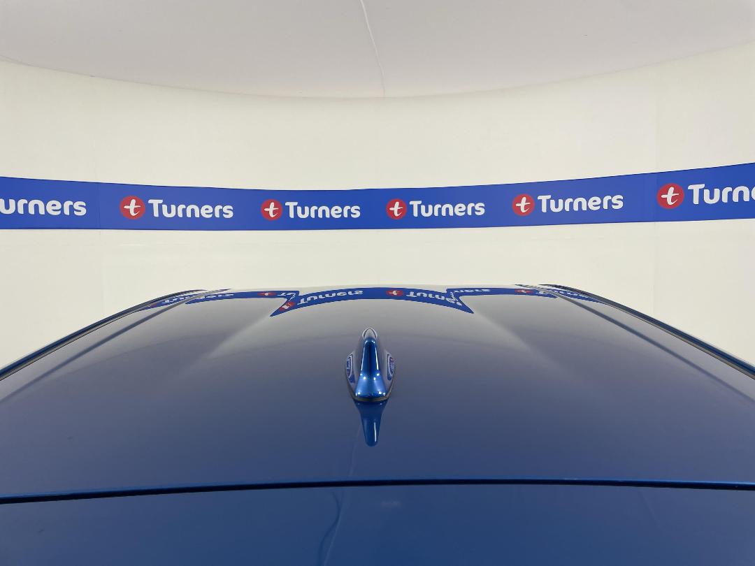 Photo '33' of Toyota Aqua