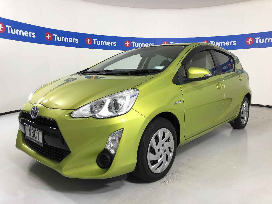 Photo '4' of Toyota Aqua