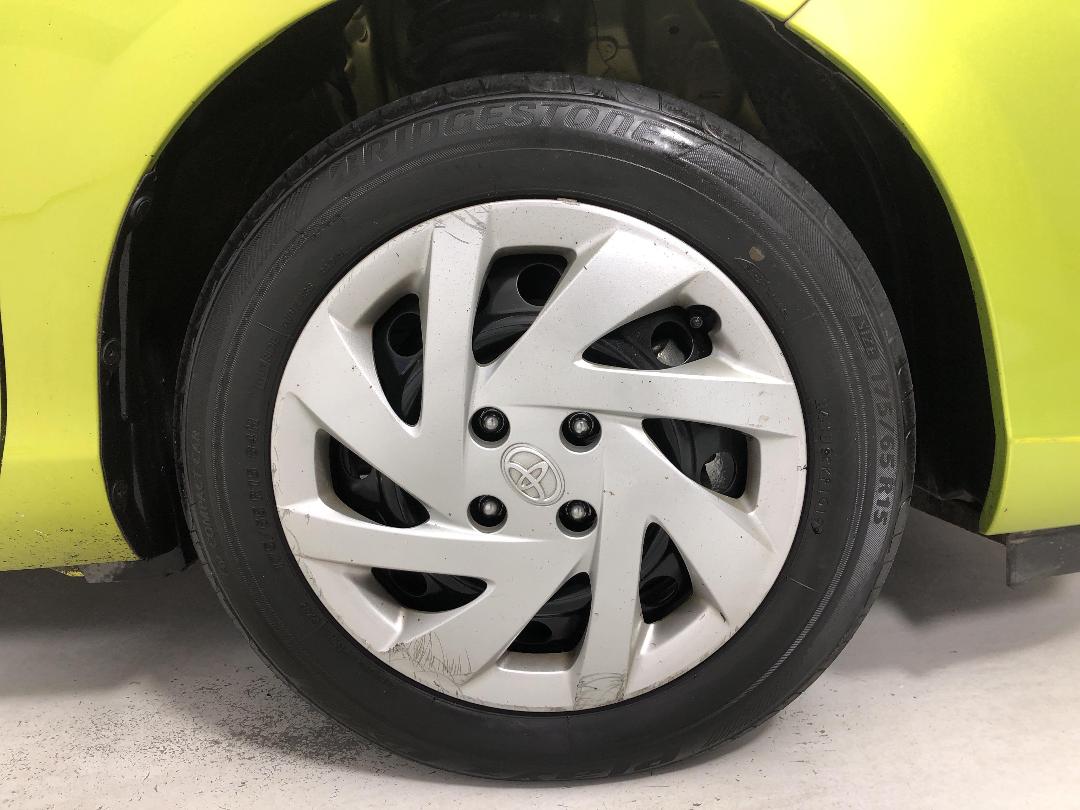 Photo '9' of Toyota Aqua