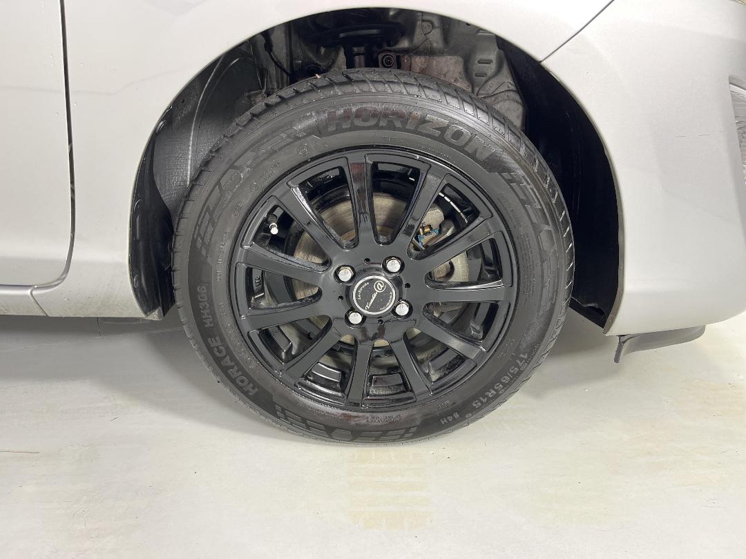 Photo '9' of Toyota Aqua