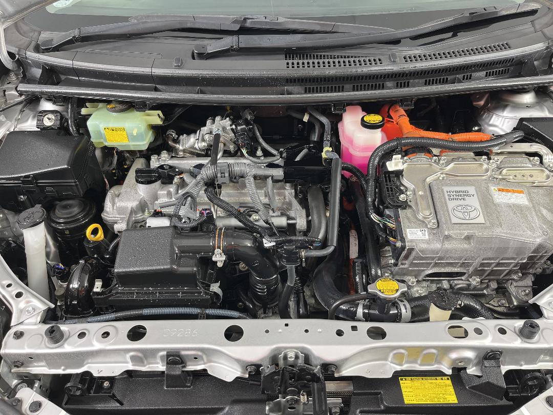 Photo '13' of Toyota Aqua