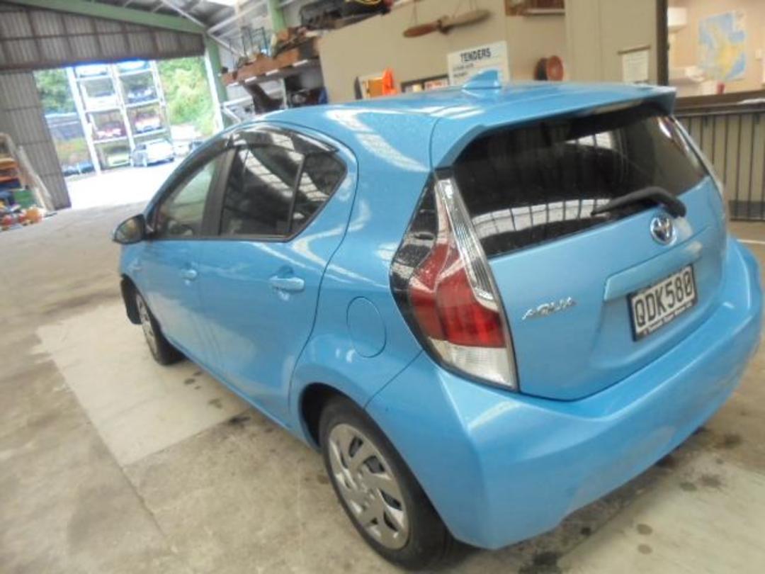 Photo '4' of Toyota Aqua Photo '4' of Toyota Aqua