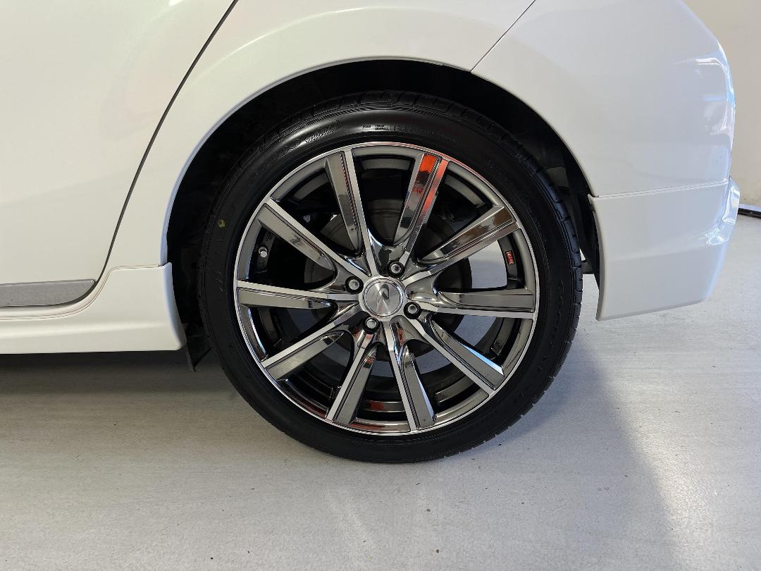 Photo '11' of Toyota Aqua