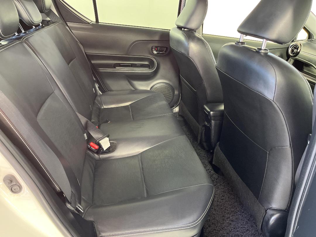 Photo '20' of Toyota Aqua